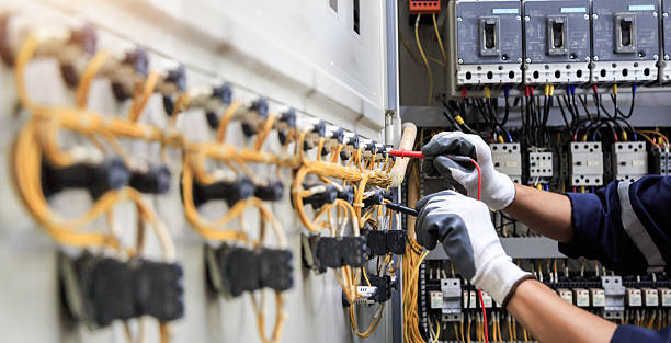 Professional Electrician technician working in Martinsville, NJ